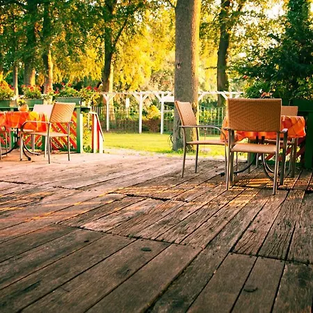 Landgasthof & Jagdhof فندق 3*