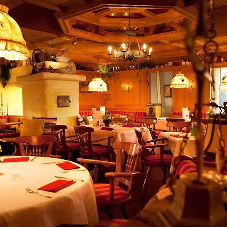 Landgasthof & Jagdhof Hotell 3*
