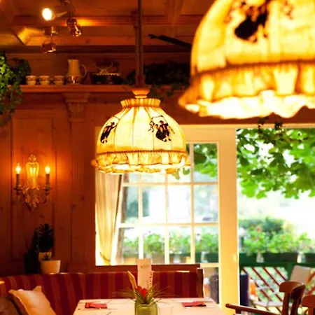Landgasthof & Jagdhof 3*
