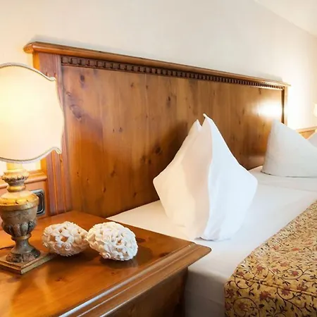 Landgasthof & Jagdhof 3*