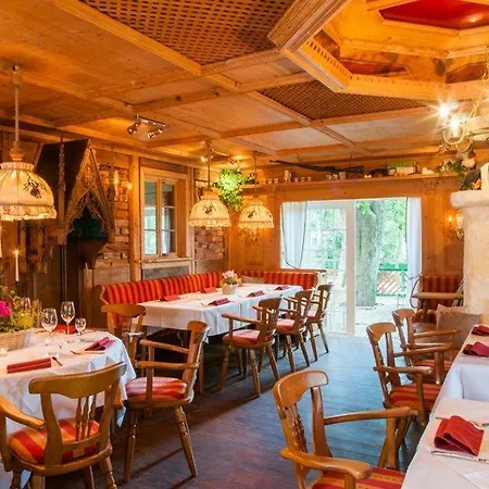 Landgasthof & Jagdhof Hotell Stralsund