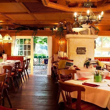 Landgasthof & Jagdhof 3* Stralsund