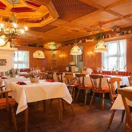 Landgasthof & Jagdhof Hotel Wendorf (Mecklenburg-Vorpommern)