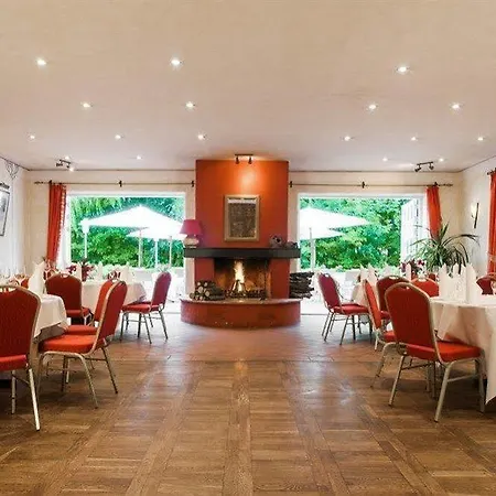Landgasthof & Jagdhof فندق 3*